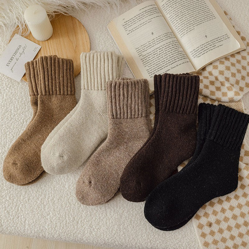 🧦 Calzini di lana riscaldanti di media altezza