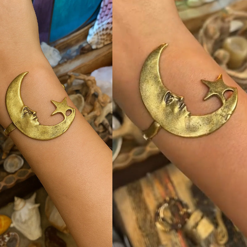 Bracciale aperto con motivo a stella e luna