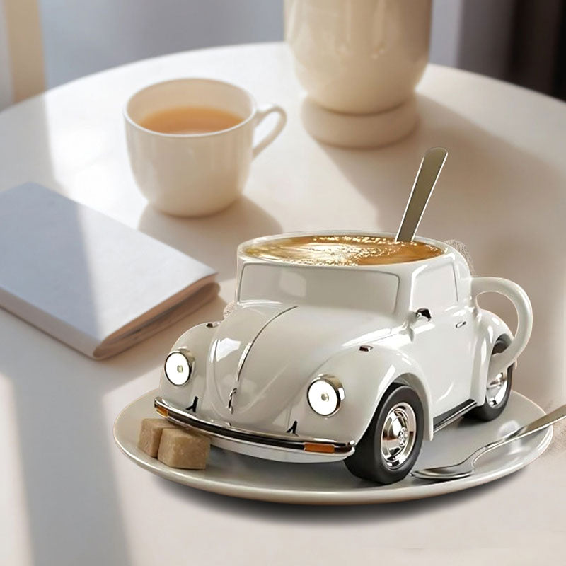 Tazza con scarabeo