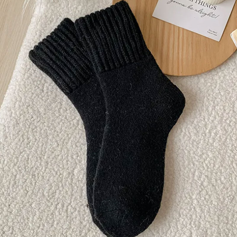 🧦 Calzini di lana riscaldanti di media altezza