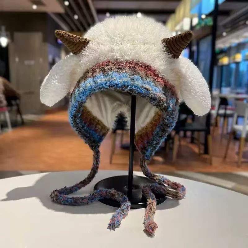 π
Cappello natalizio con corna di cervo dal design original