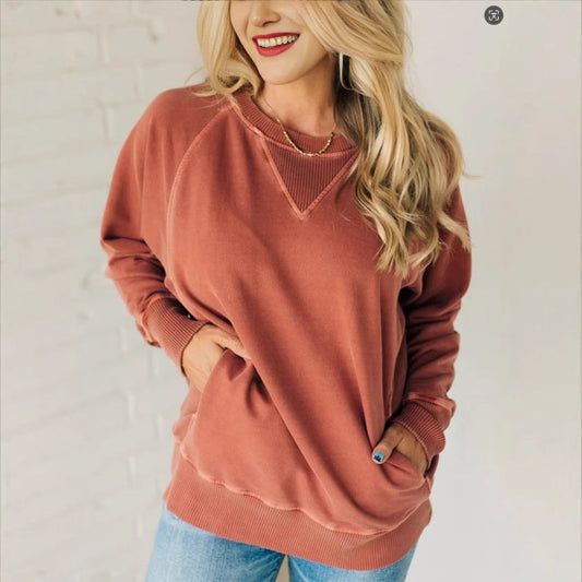 Maglia a coste con tasche da donna