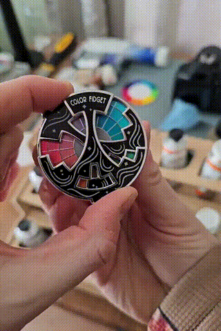 🌈Spilla smaltata Color Fidget | Una ruota di venti tonalità